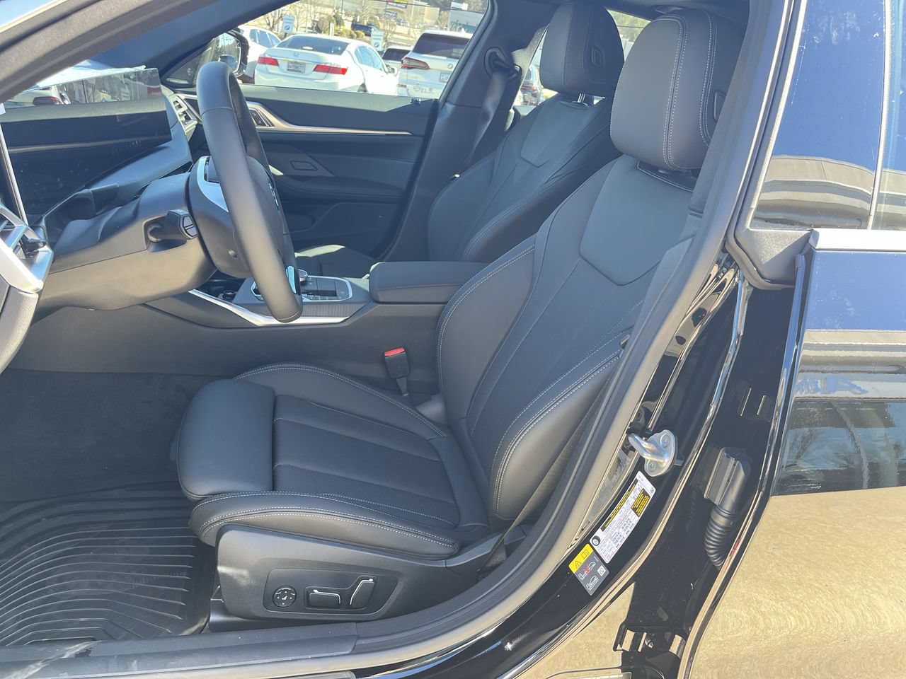 Used 2026 BMW i4 eDrive40 w/ Premium Package RWD image 14