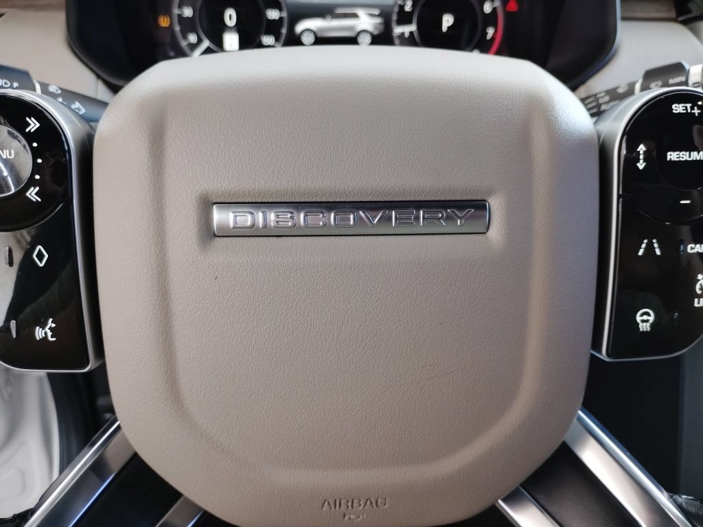Used 2019 Land Rover Discovery HSE AWD/4WD image 32