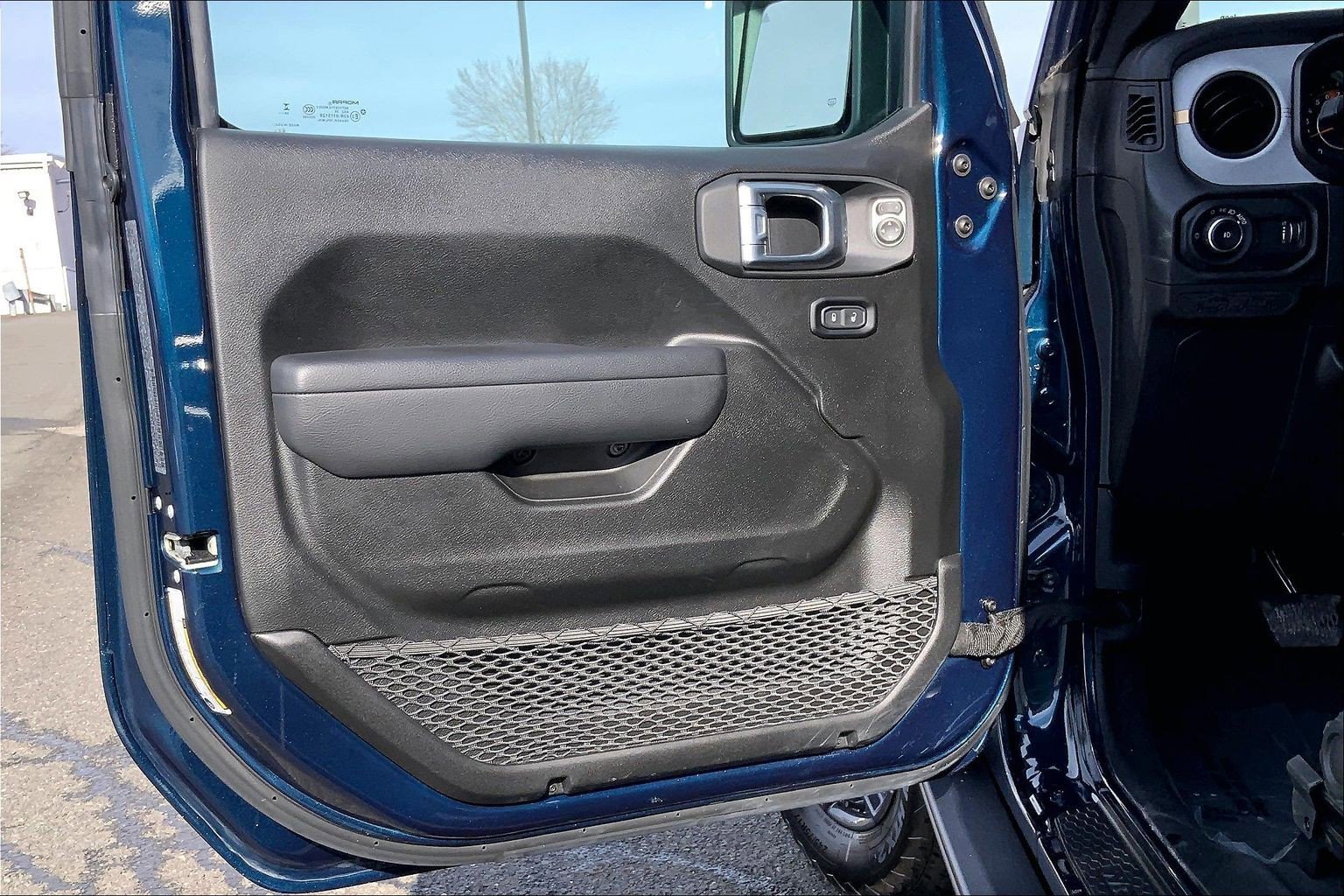 Certified 2025 Jeep Wrangler Sport image 18