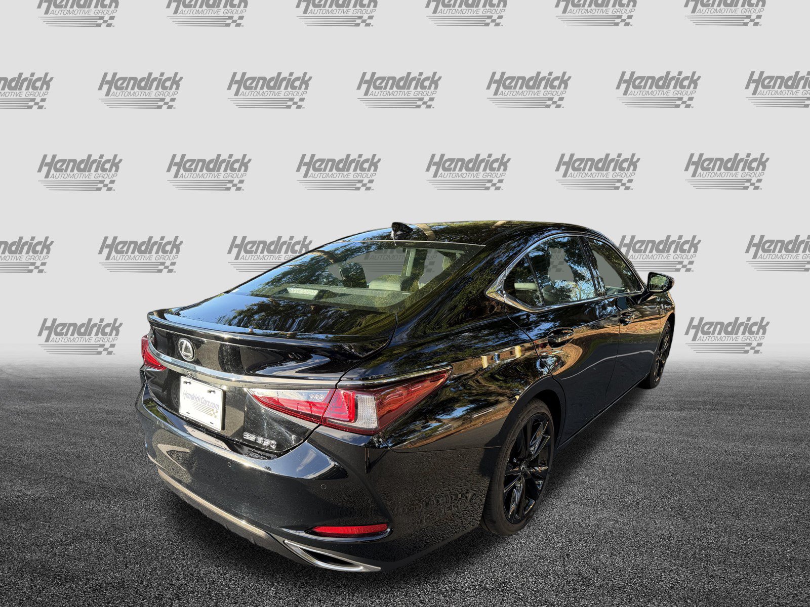 Certified 2023 Lexus ES 350 F Sport w/ Accessory Package (Z2) FWD image 9
