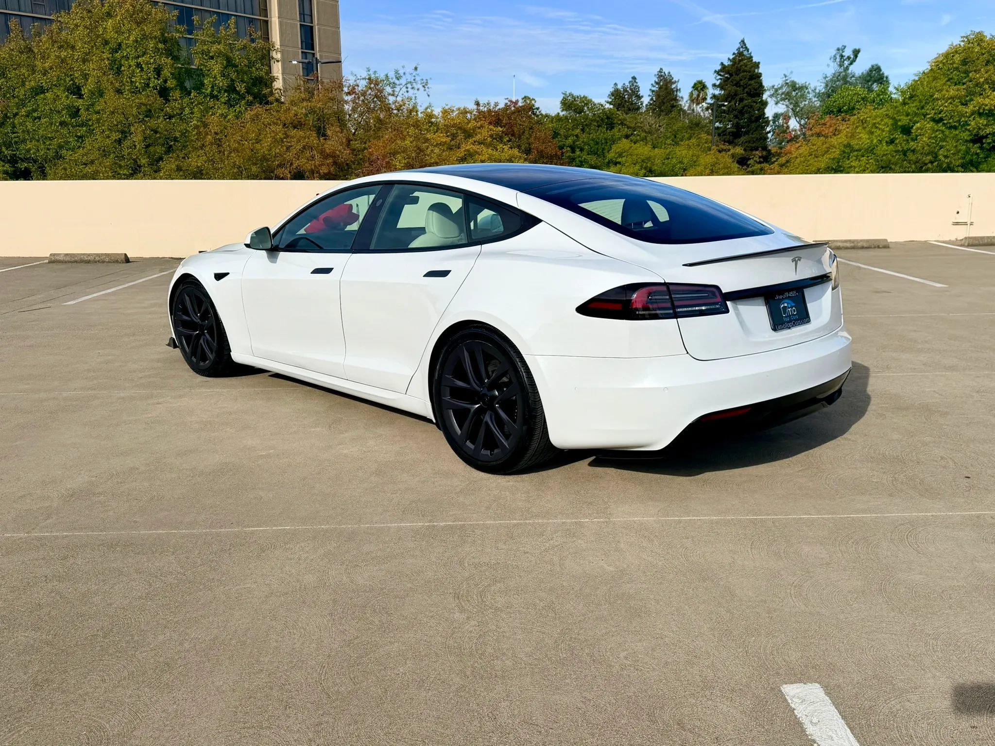 Used 2022 Tesla Model S Standard Range AWD/4WD image 9
