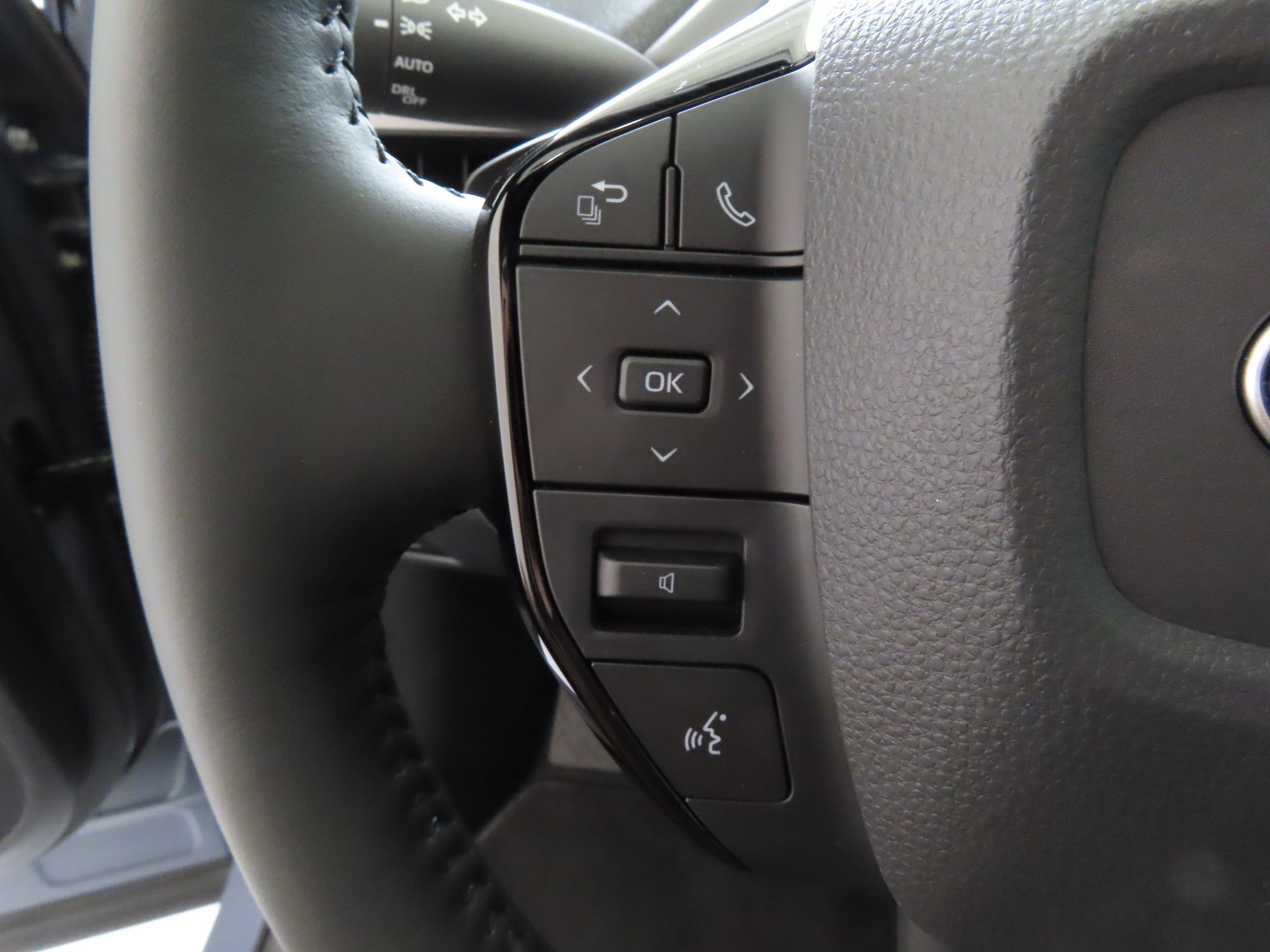 New 2026 Subaru Solterra Premium image 14