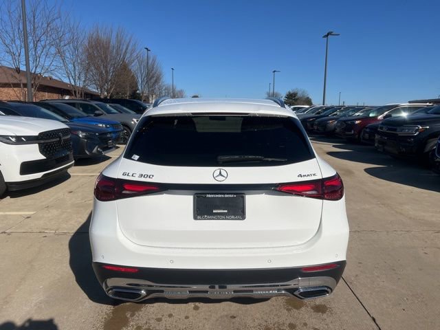 Used 2025 Mercedes-Benz GLC 300 4MATIC image 5