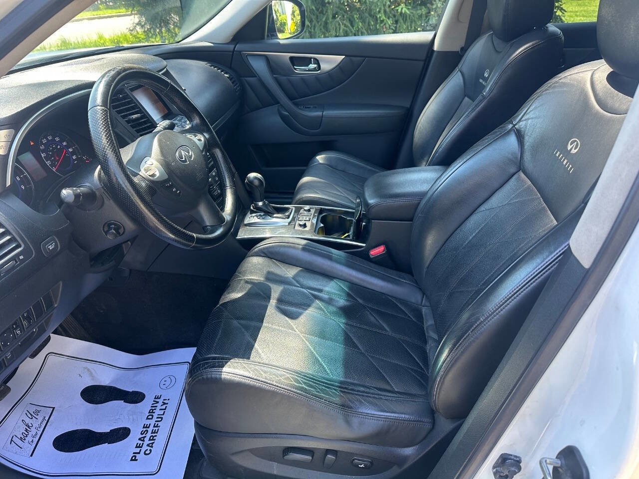 Used 2010 INFINITI FX35 AWD w/ Premium Pkg image 9