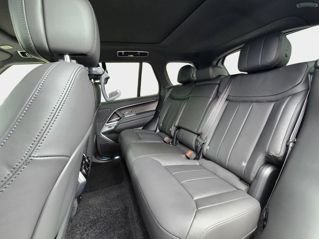 New 2026 Land Rover Range Rover SE AWD/4WD image 14