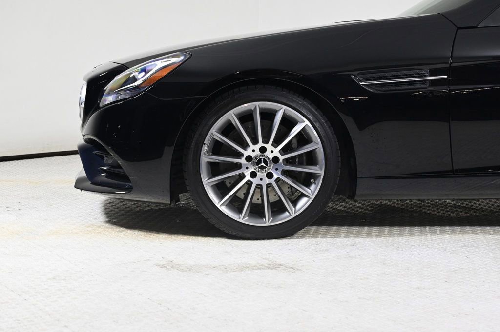 Used 2020 Mercedes-Benz SLC 300 image 23