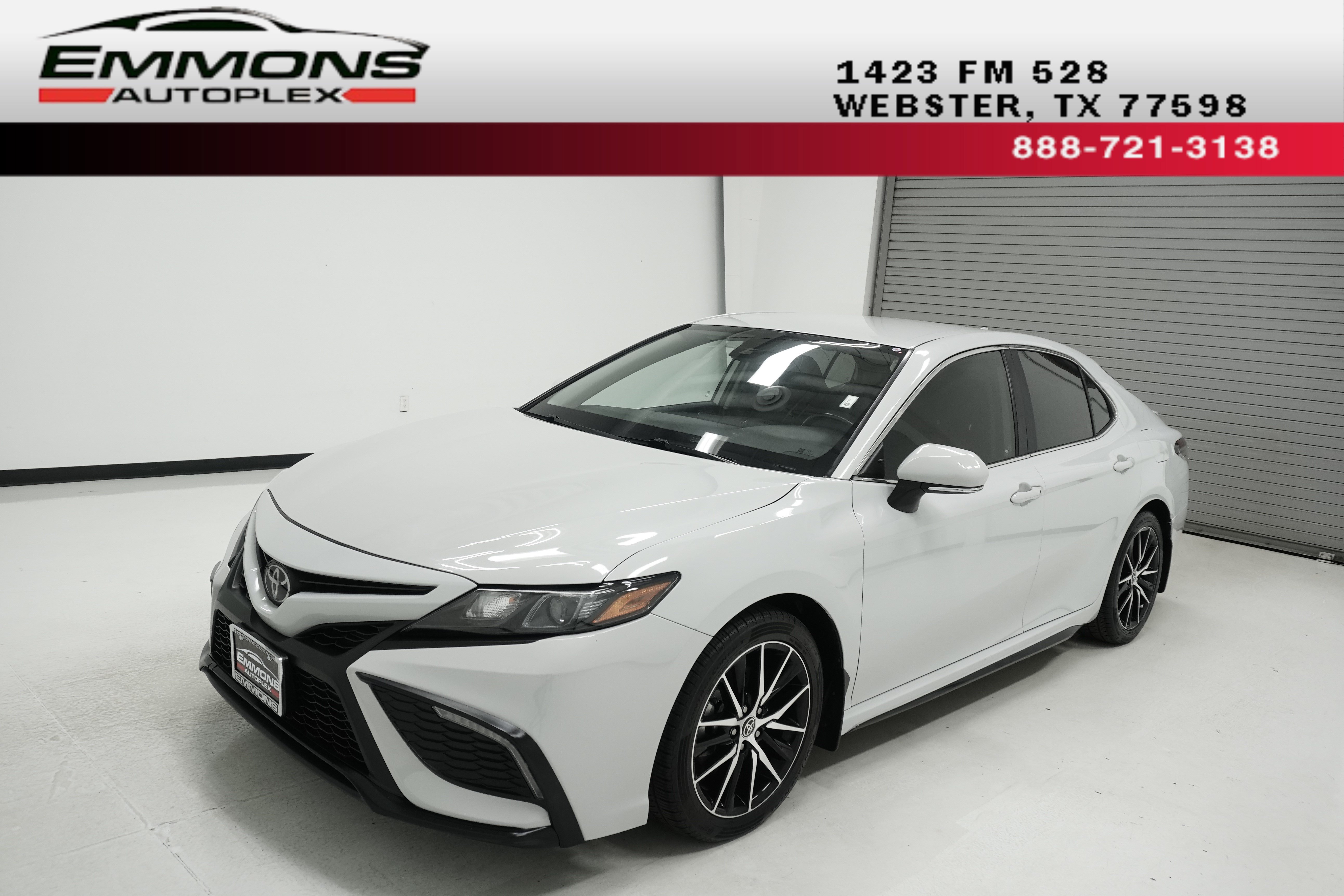 Used 2023 Toyota Camry SE