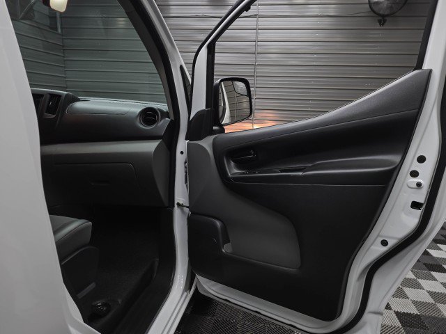 Used 2021 Nissan NV200 S FWD image 29