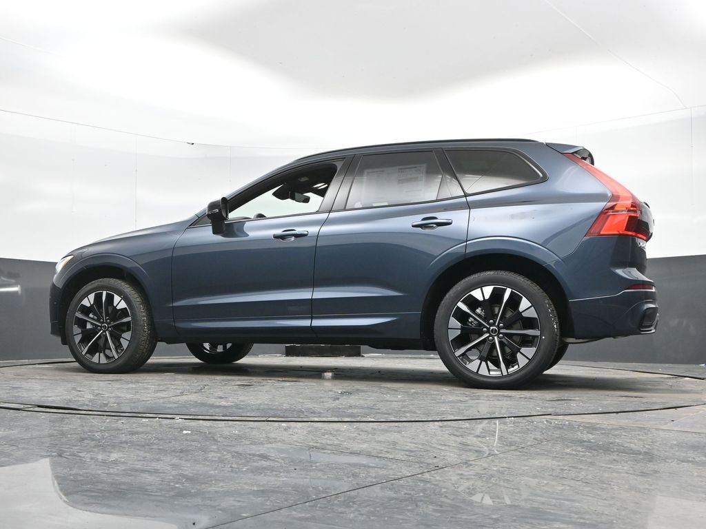 New 2026 Volvo XC60 B5 Plus w/ Climate Package image 43