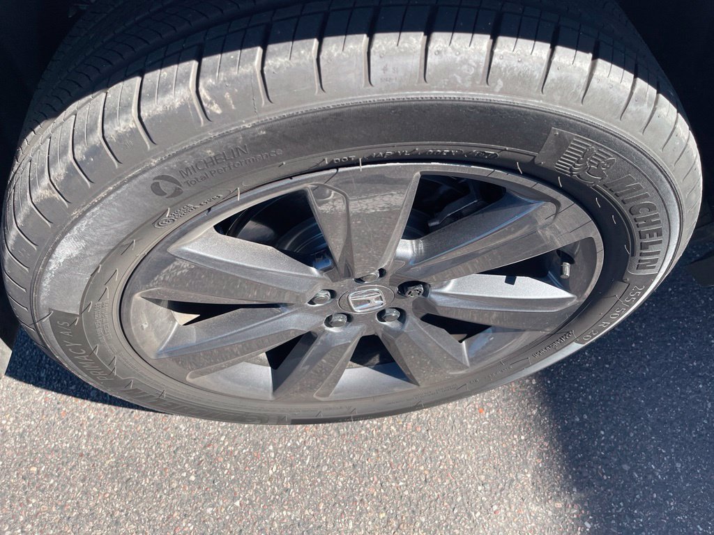 Used 2025 Honda Pilot Sport image 10