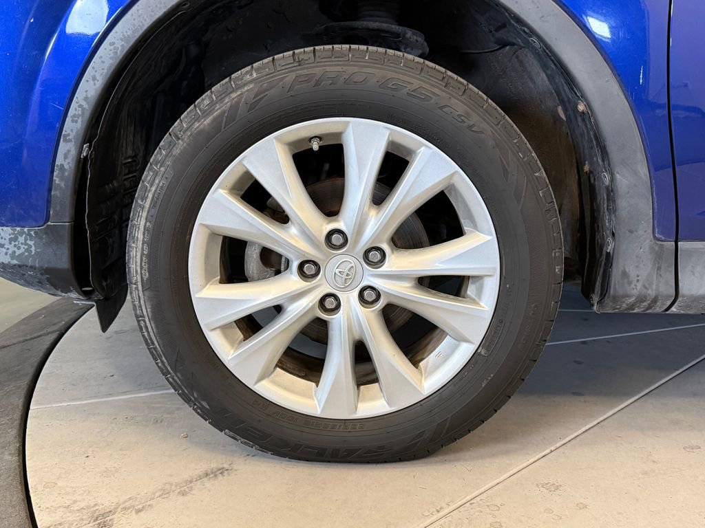 Used 2014 Toyota RAV4 Limited w/ Technology Package image 27
