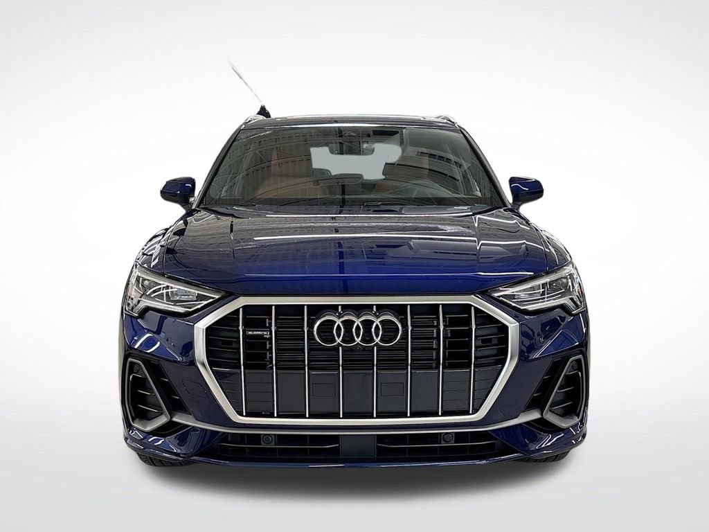 Used 2025 Audi Q3 2.0T Premium Plus w/ Premium Plus Package image 8