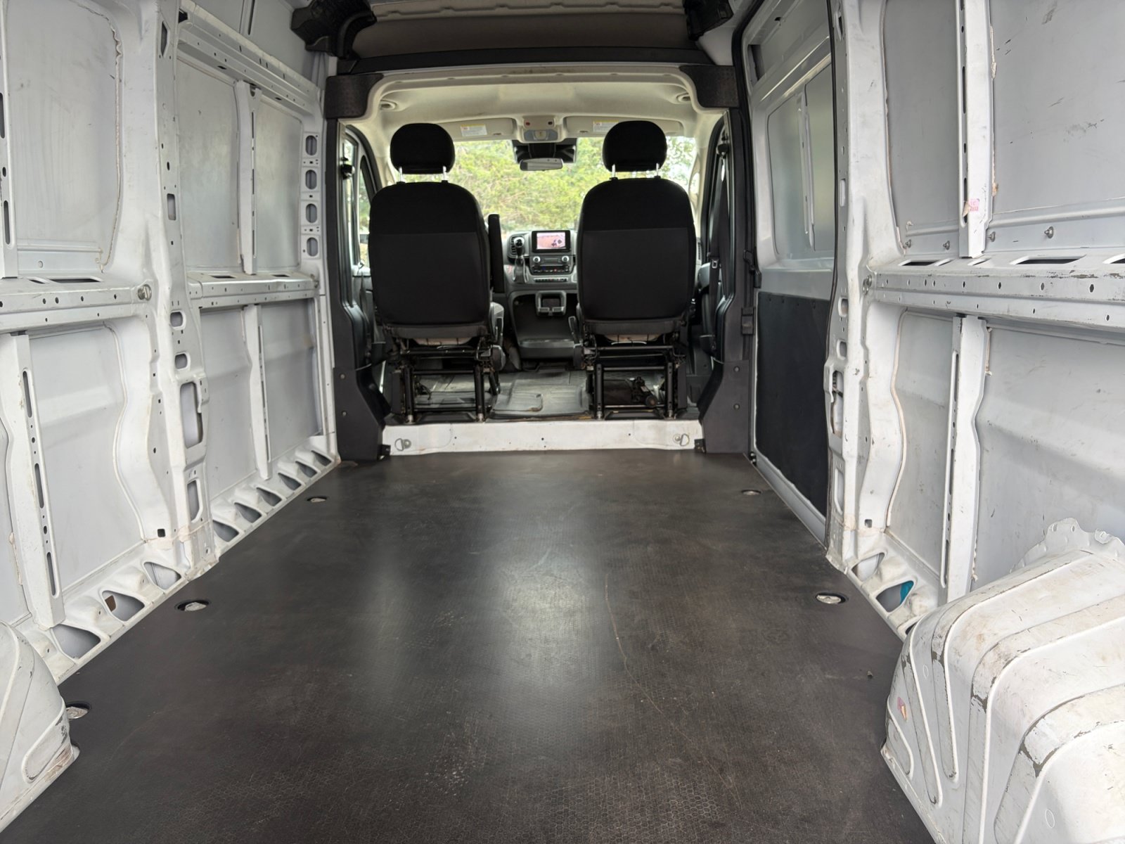 Used 2023 RAM ProMaster 2500 FWD image 28