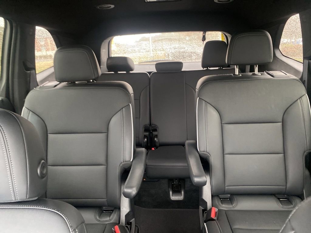 Used 2025 Buick Enclave Preferred image 30