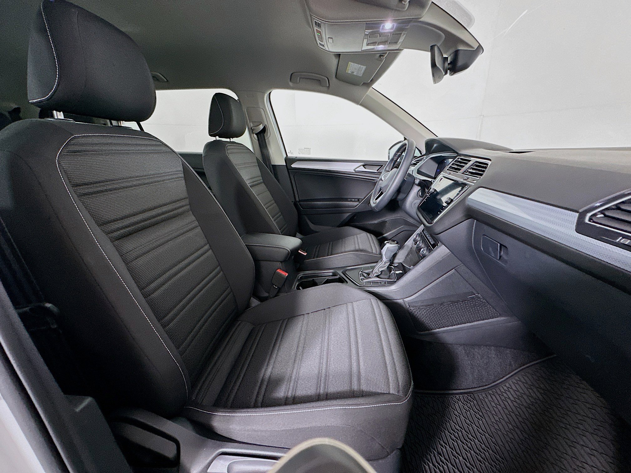 Used 2024 Volkswagen Tiguan S image 29