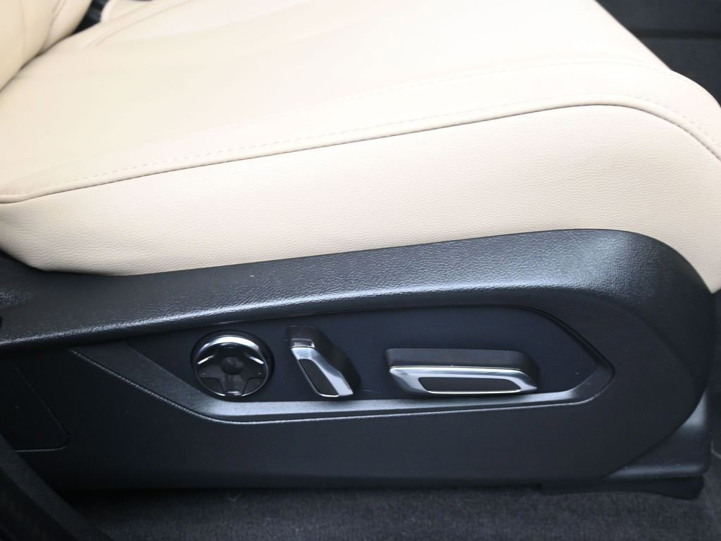 Used 2023 Acura MDX SH-AWD image 10