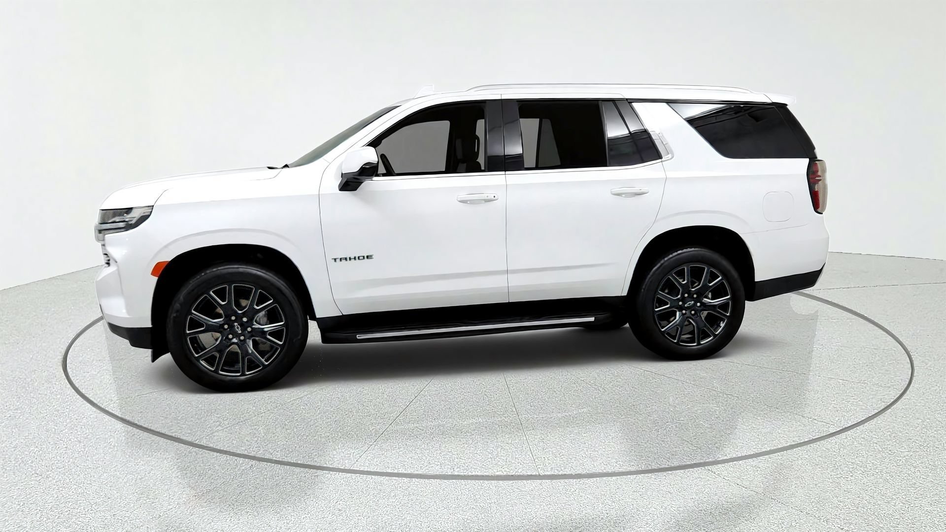 Certified 2023 Chevrolet Tahoe LT w/ LT Signature Plus Package AWD/4WD image 2