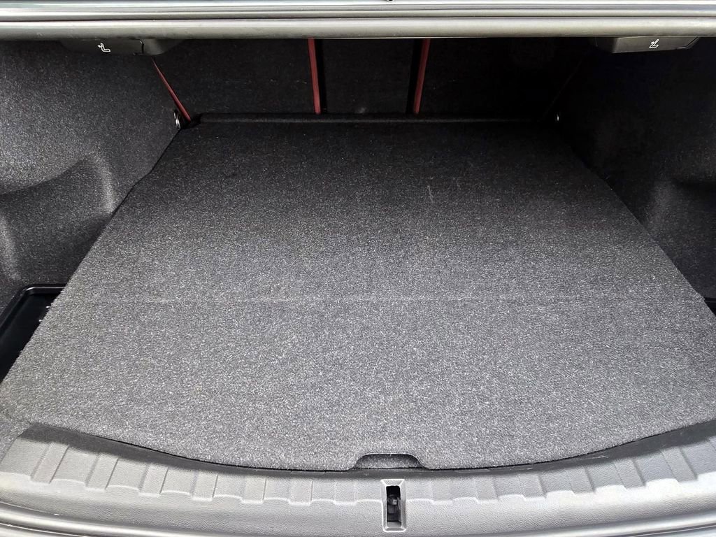 Used 2023 BMW 330i xDrive Sedan w/ M Sport Package image 25