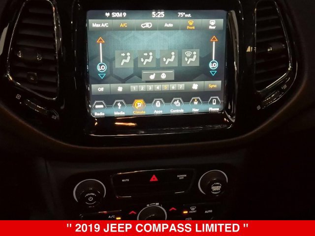 Used 2019 Jeep Compass Limited AWD/4WD image 24