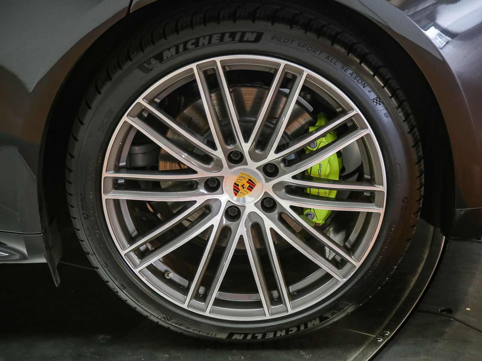 Used 2018 Porsche Panamera 4 Executive AWD/4WD image 14