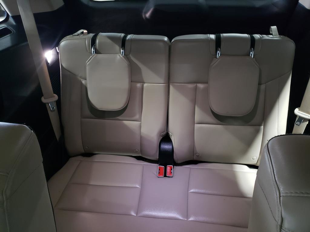 Used 2022 Ford Explorer XLT w/ Equipment Group 202A image 14