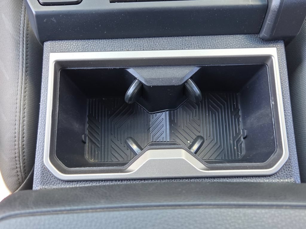 Used 2024 Toyota Tacoma SR5 RWD image 18