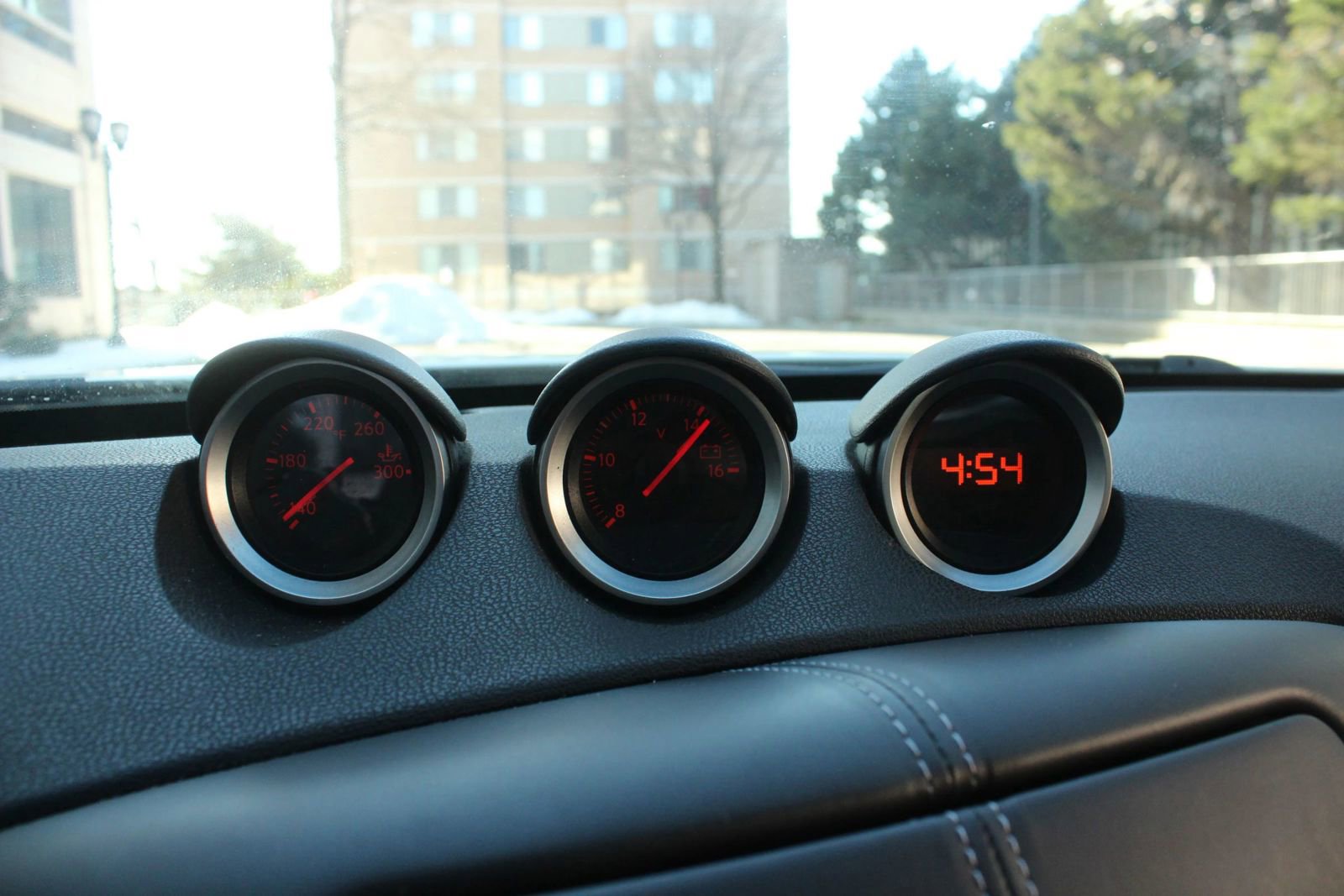 Used 2014 Nissan 370Z Touring RWD image 21