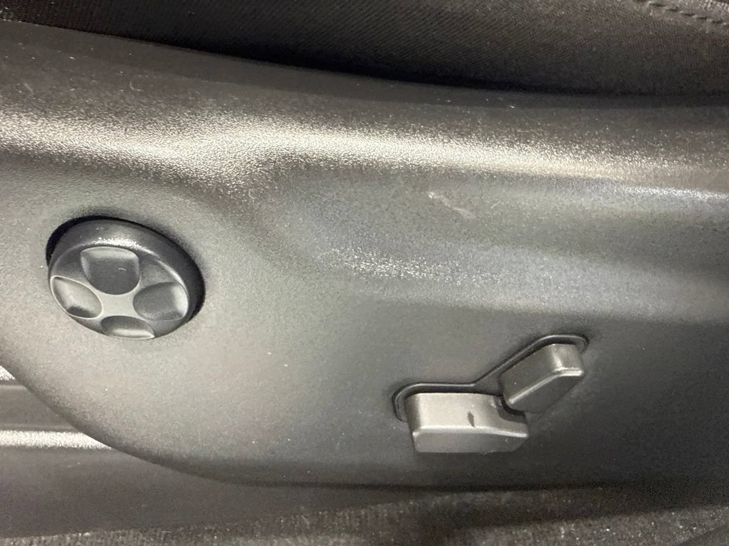 Used 2022 Jeep Grand Cherokee Limited AWD/4WD image 23
