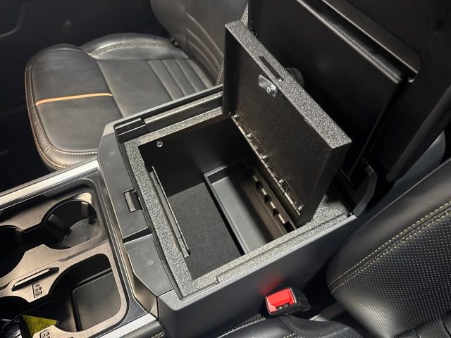 Used 2024 Ford F450 Platinum w/ FX4 Off-Road Package image 29