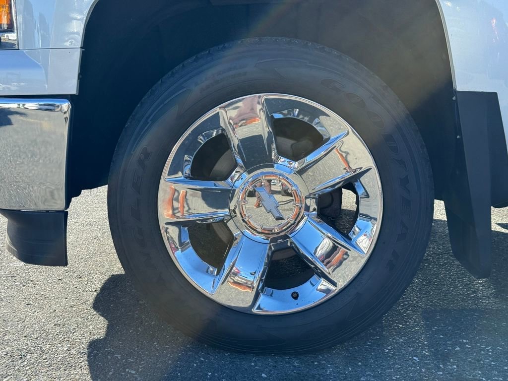 Used 2015 Chevrolet Silverado 1500 LTZ w/ LTZ Plus Package image 10
