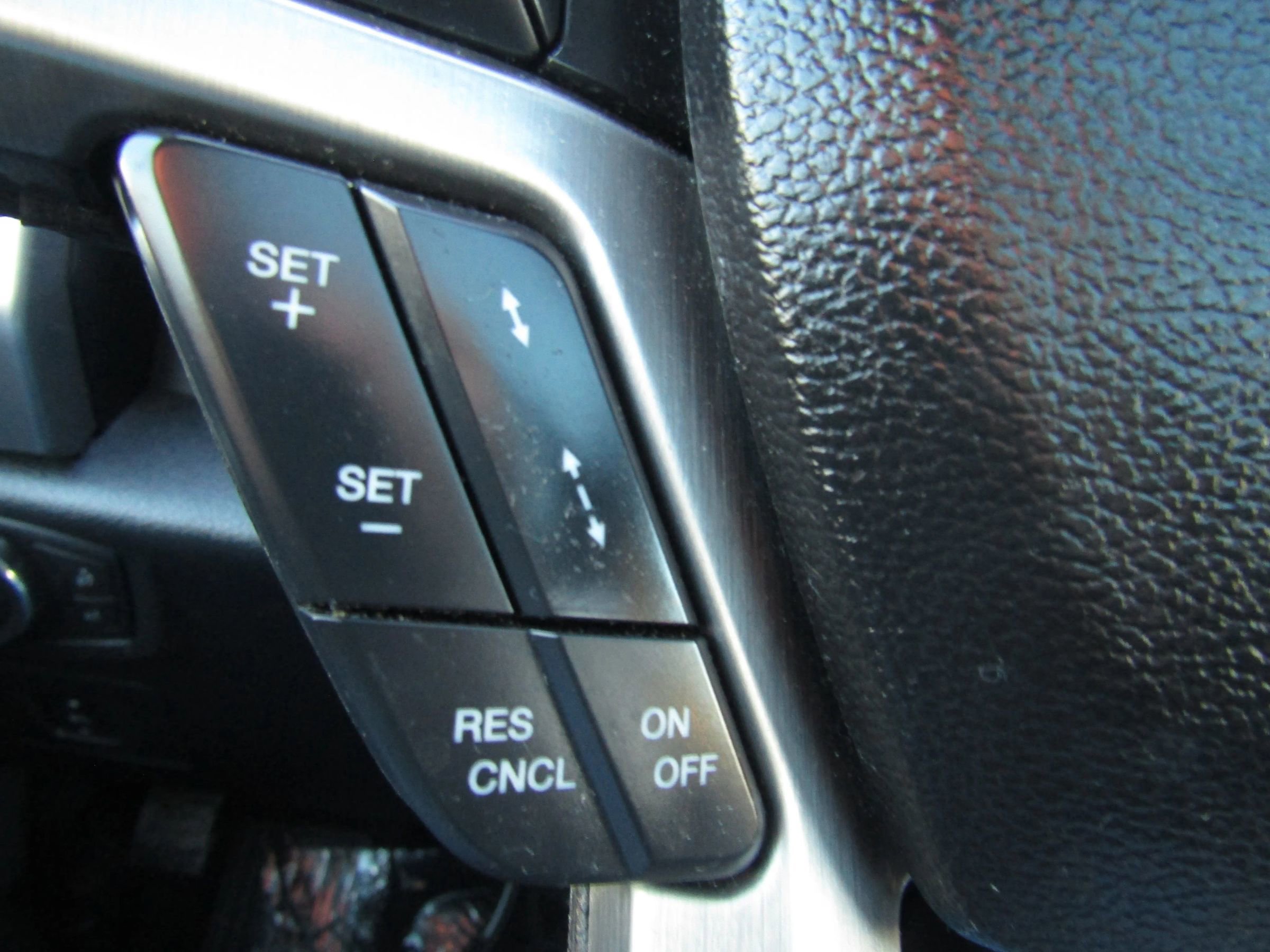 Used 2015 Ford F150 Platinum w/ Equipment Group 701A Luxury image 42