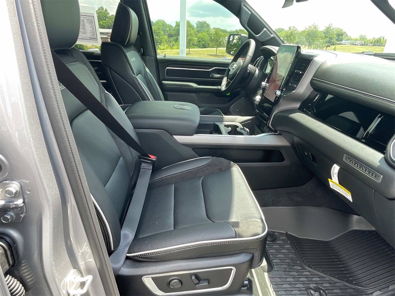 New 2026 RAM 1500 Laramie w/ Night Edition image 29