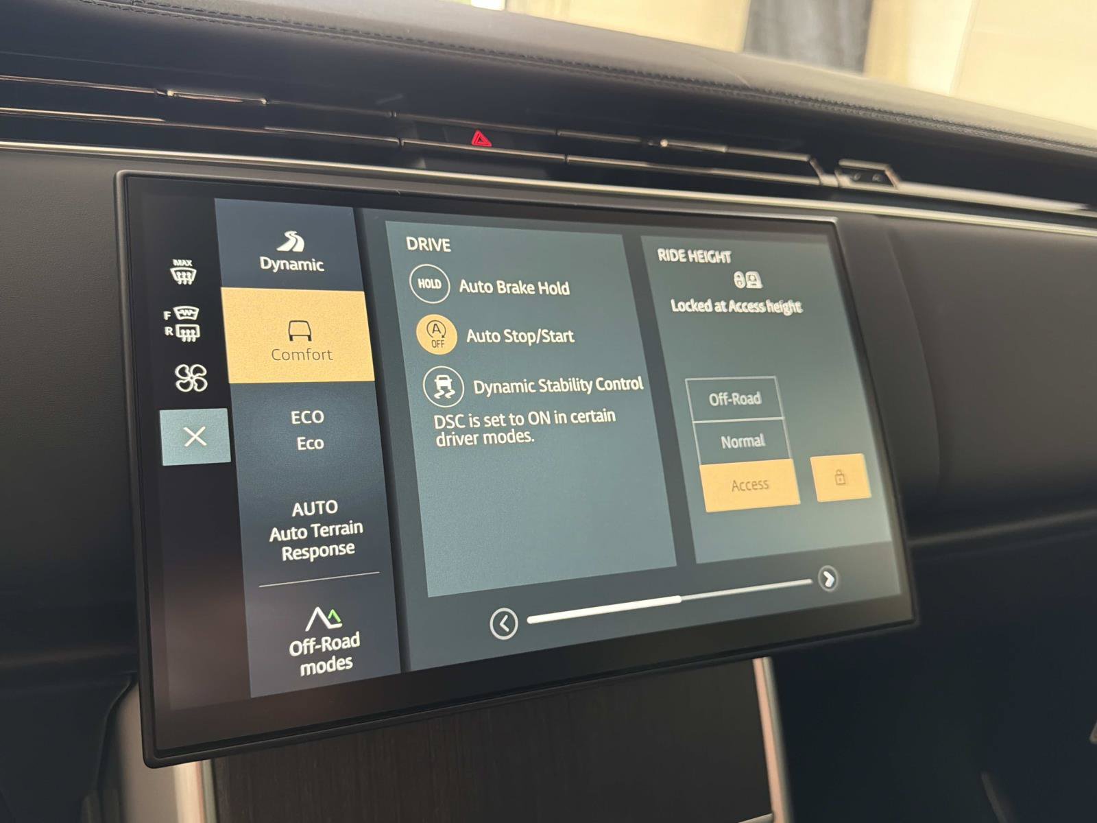 New 2026 Land Rover Range Rover SE AWD/4WD image 27
