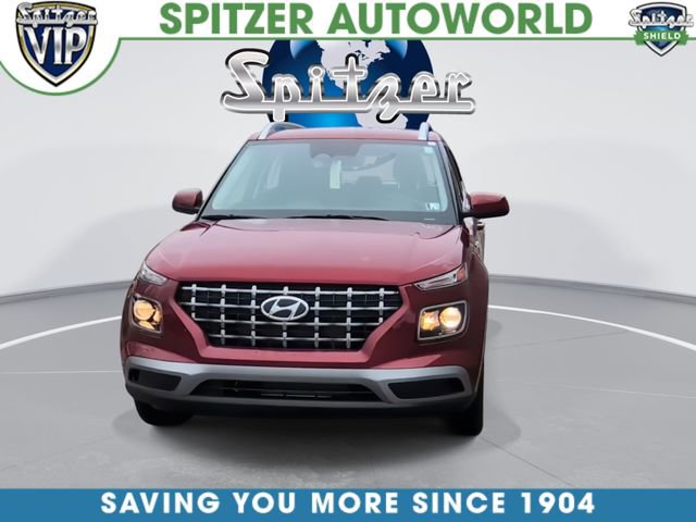 Used 2024 Hyundai Venue SEL image 3