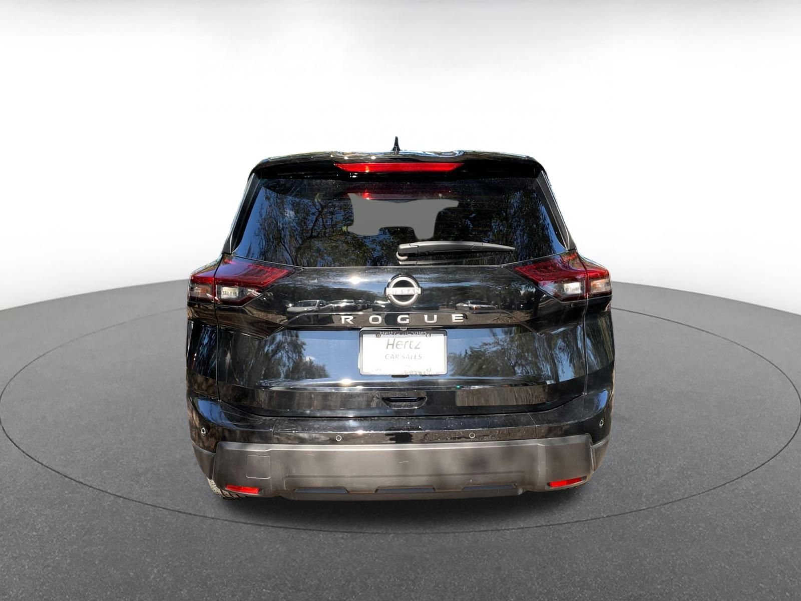 Used 2025 Nissan Rogue SV image 6