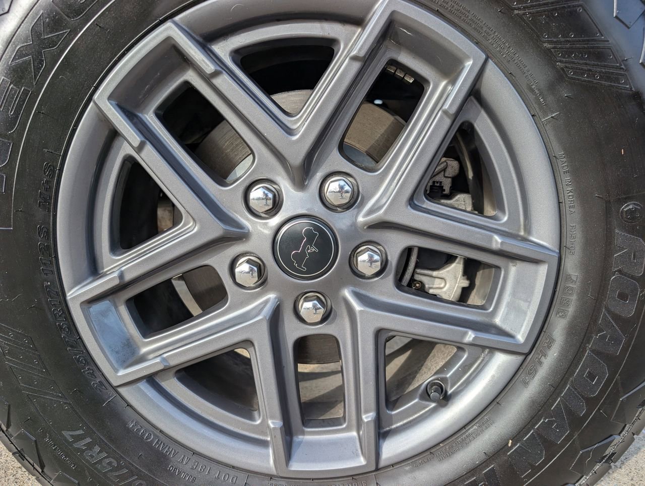 Used 2025 Jeep Wrangler Sport S image 7