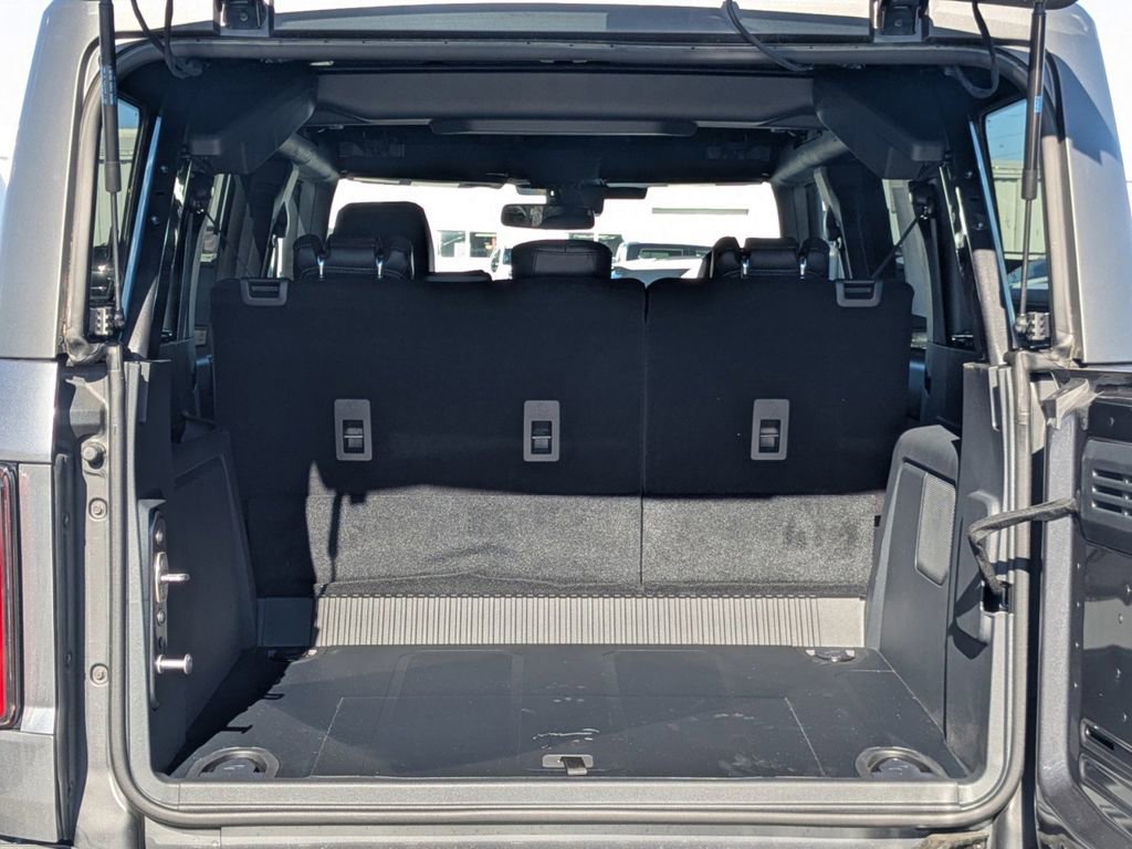 New 2025 Ford Bronco Badlands image 13