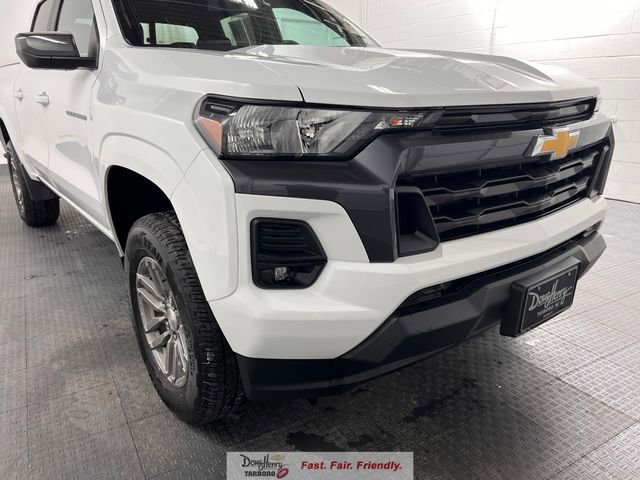 Used 2023 Chevrolet Colorado LT w/ LT Convenience Package II image 8