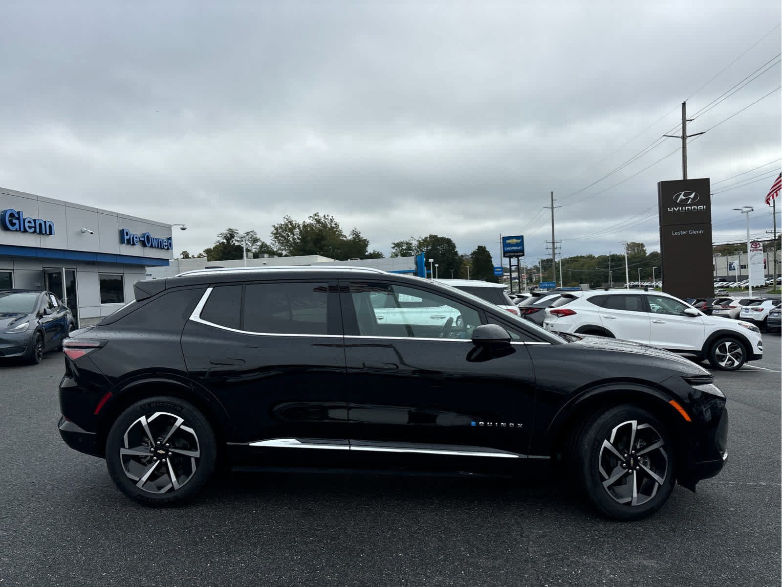 Certified 2024 Chevrolet Equinox EV LT w/ Active Safety Package 3 FWD image 3