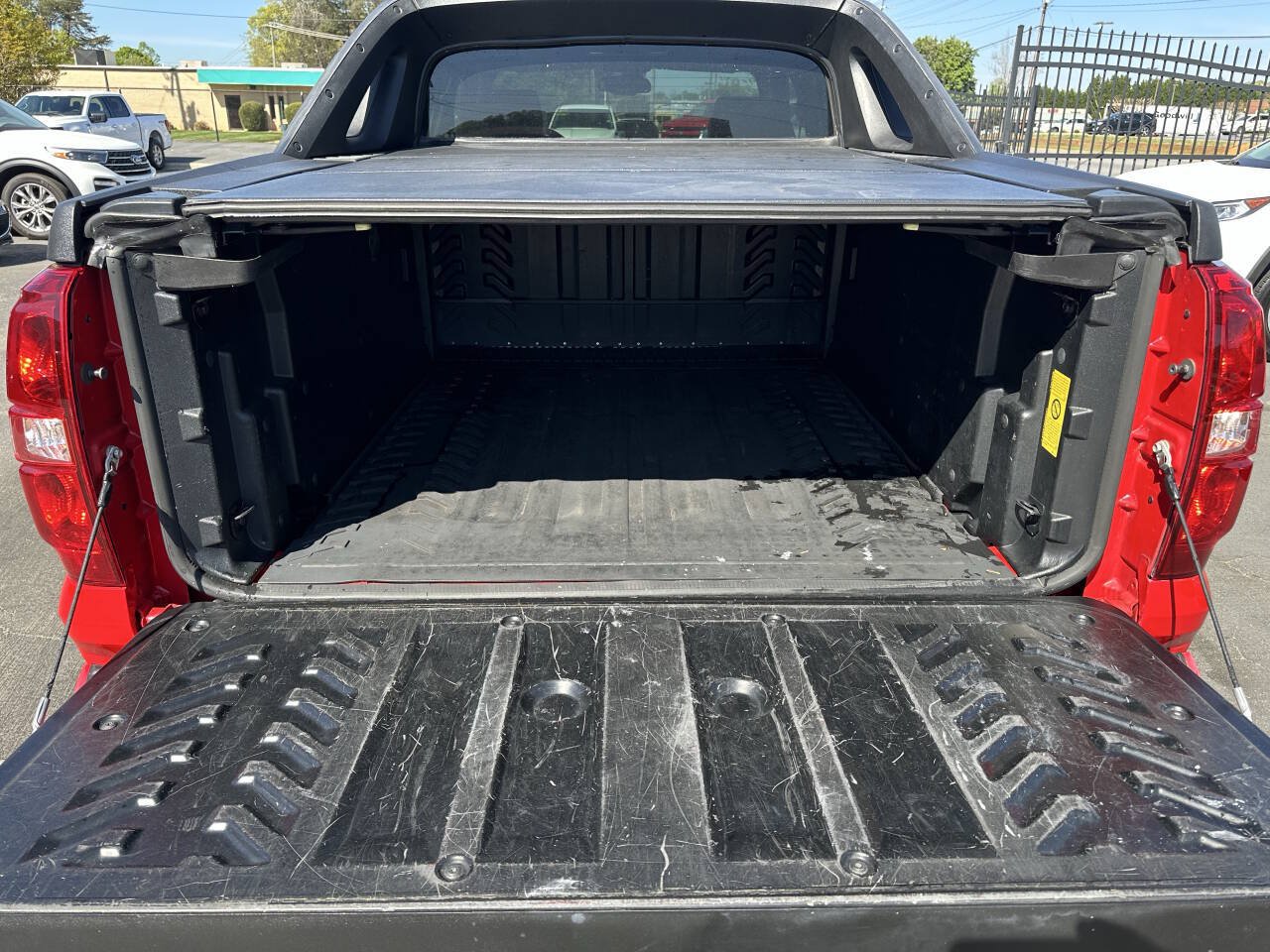 Used 2008 Chevrolet Avalanche LTZ w/ LTZ Preferred Equipment Group RWD image 9
