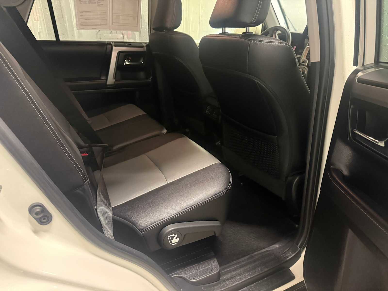 Certified 2023 Toyota 4Runner SR5 Premium w/ Moonroof Package AWD/4WD image 25