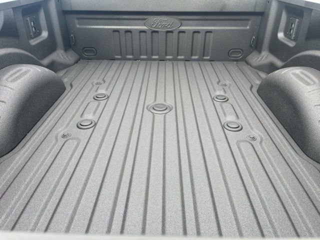 New 2026 Ford F250 Lariat w/ Black Appearance Package image 6