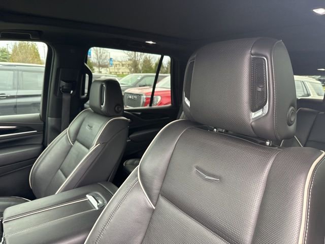 Used 2022 Cadillac Escalade Sport w/ Touring Package image 6