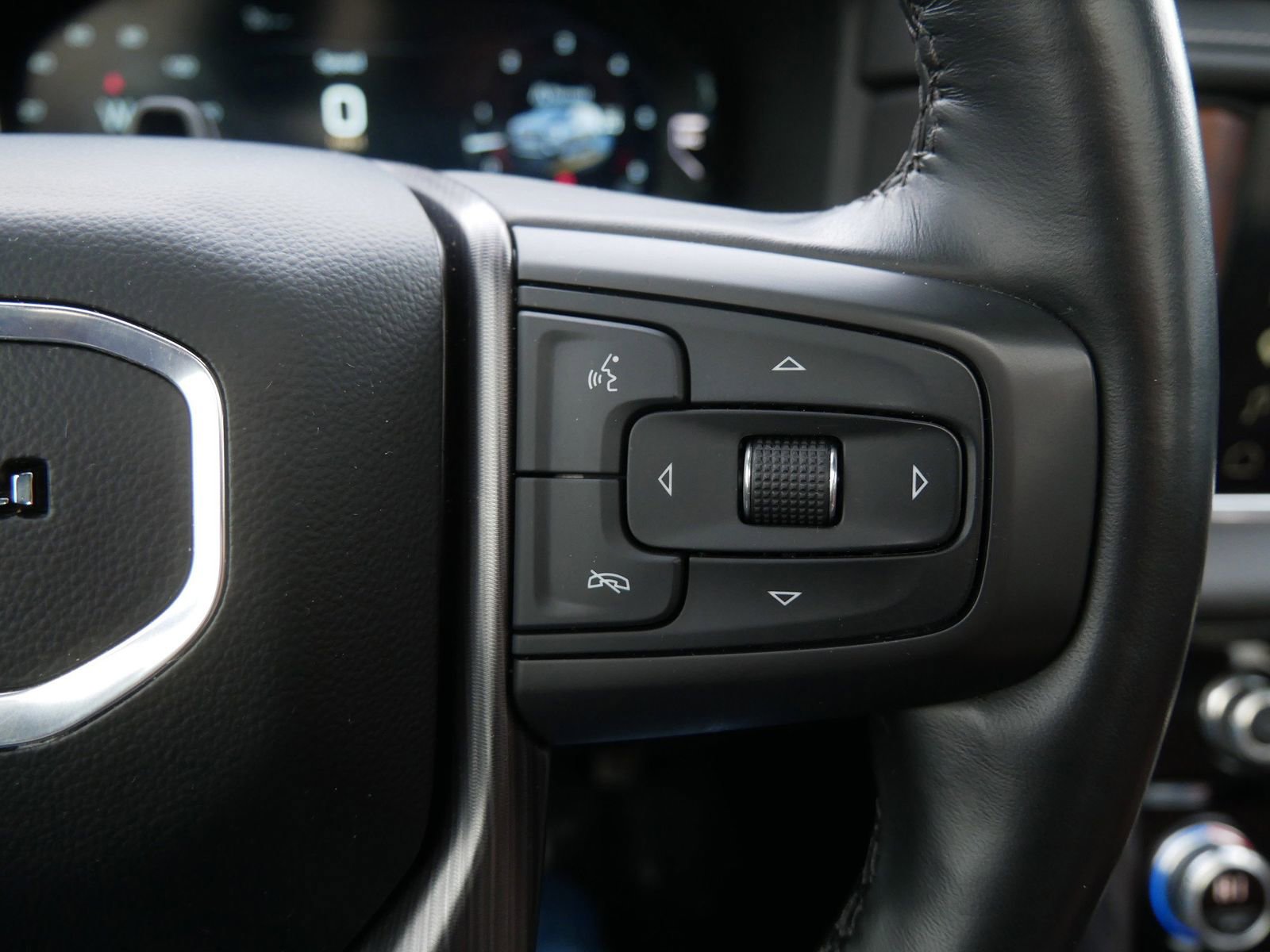 Used 2023 GMC Yukon XL Denali Ultimate image 29