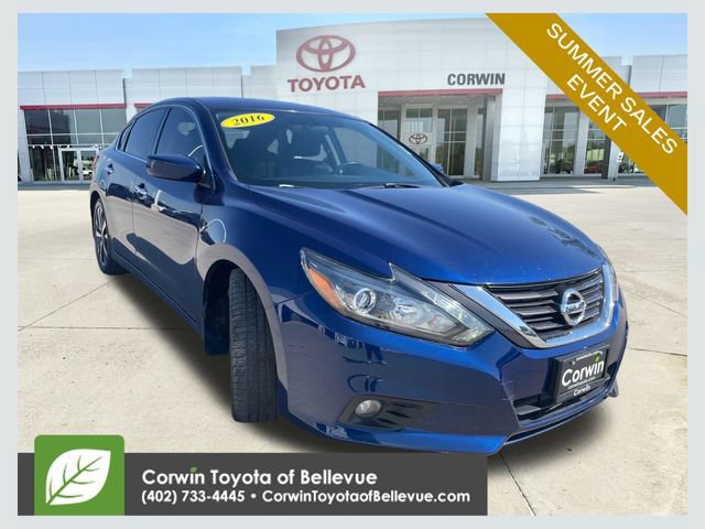 Used 2016 Nissan Altima 2.5 SR w/ LED Appearance Package