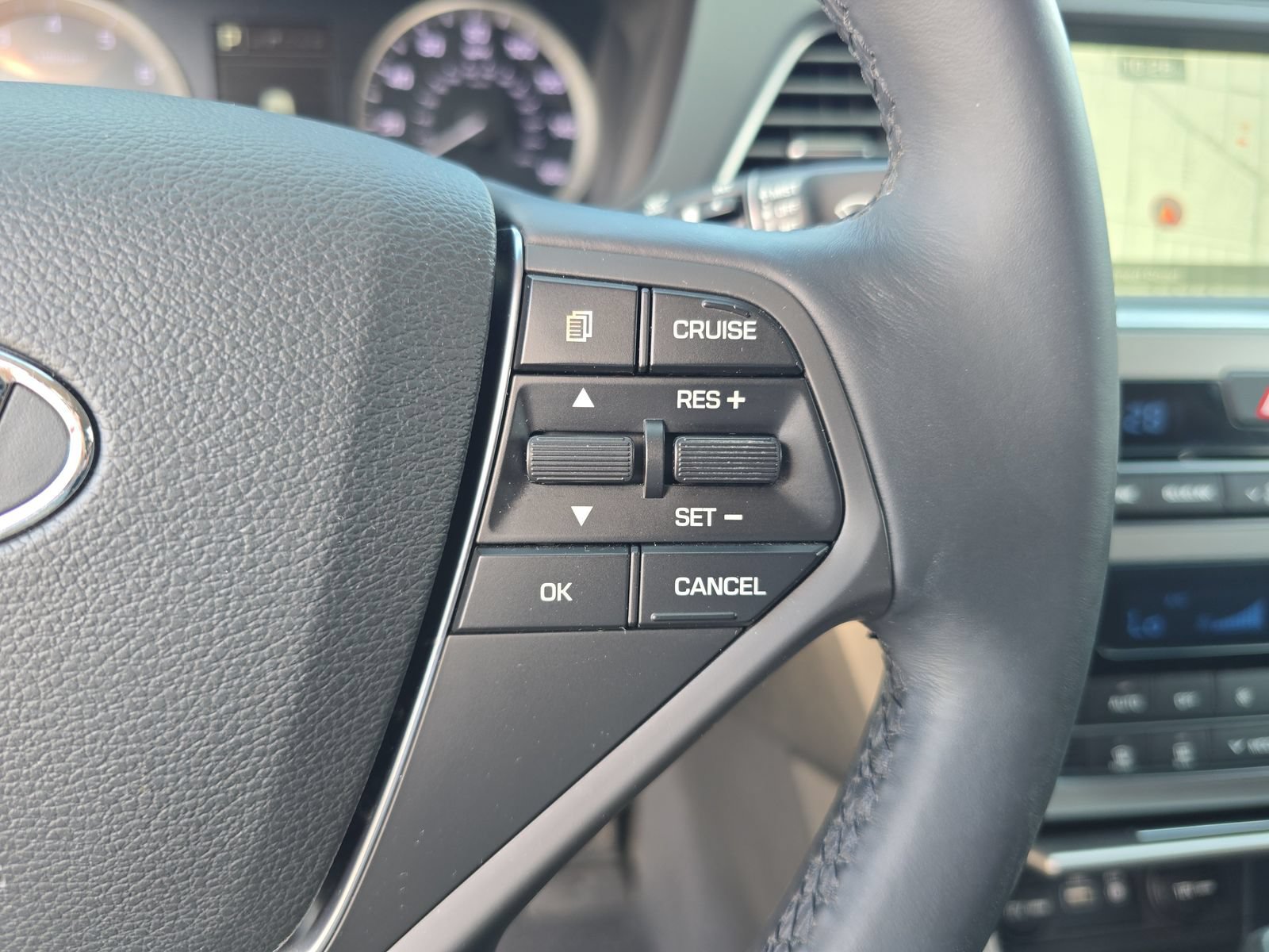 Used 2015 Hyundai Sonata Sport w/ Option Group 04 FWD image 22