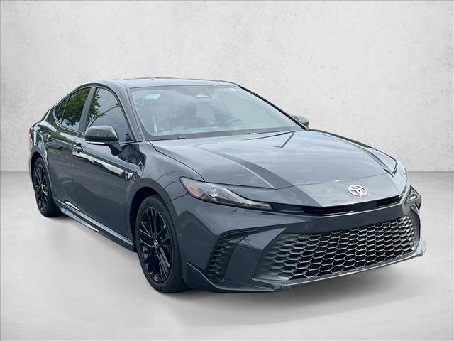 Certified 2025 Toyota Camry SE FWD image 3