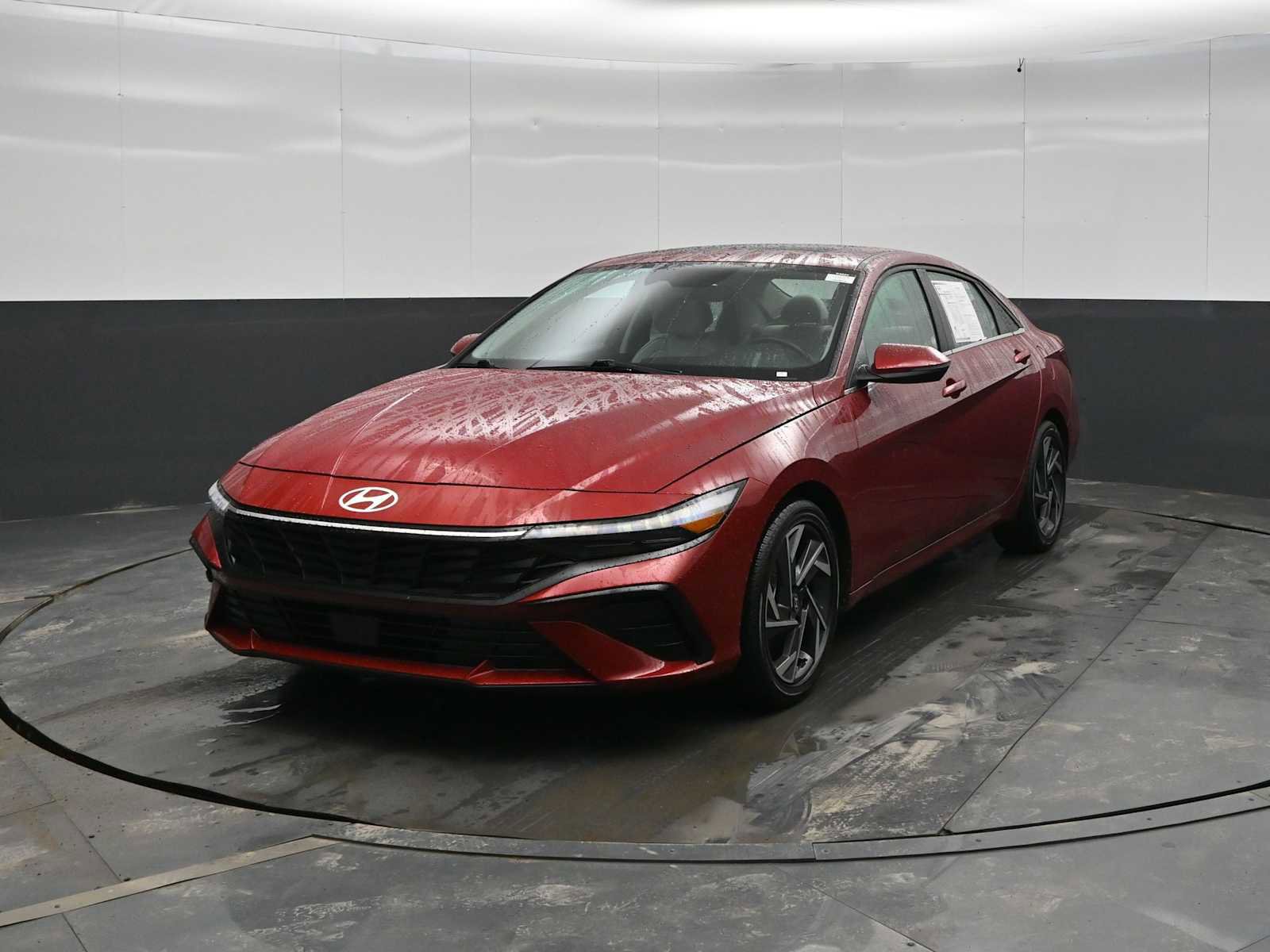 Certified 2025 Hyundai Elantra Limited image 4