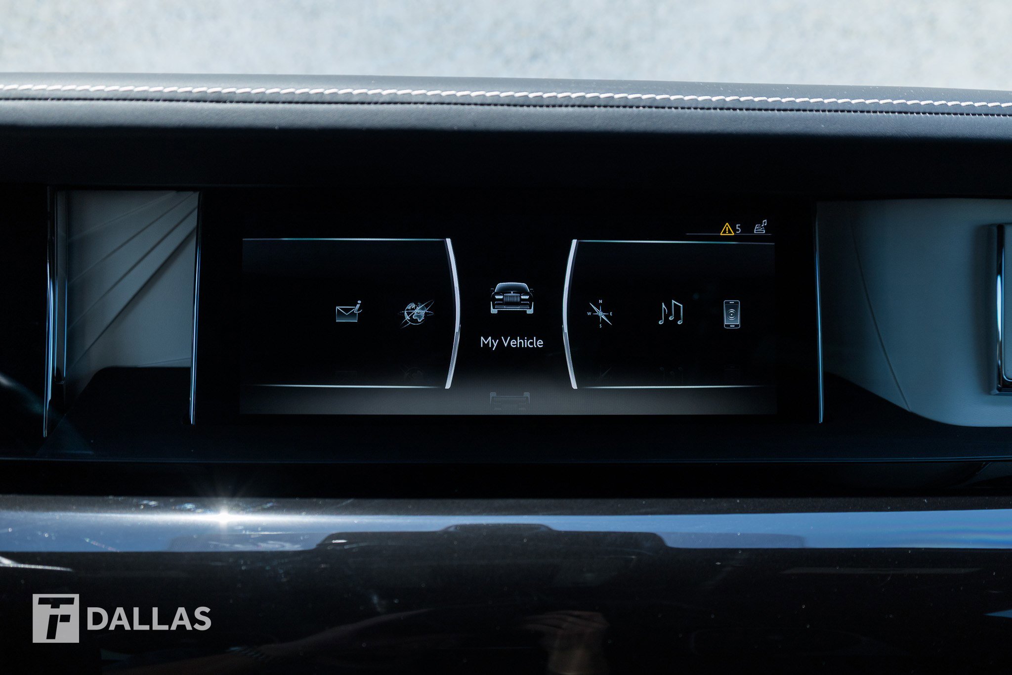 Used 2023 Rolls-Royce Phantom Extended Wheelbase RWD image 28