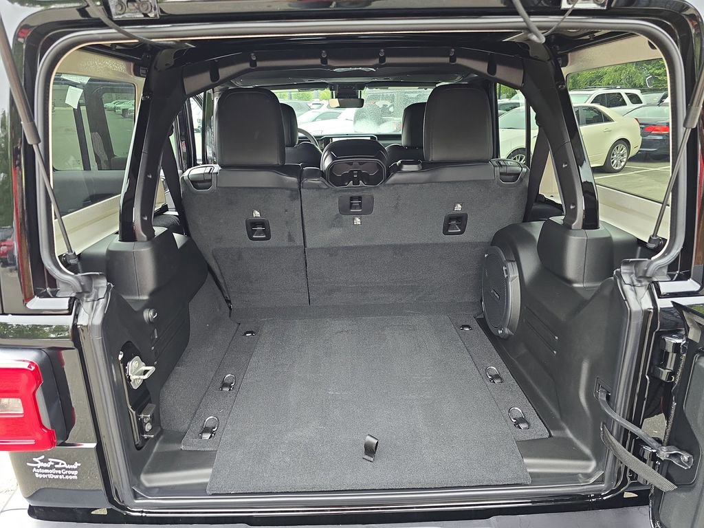 New 2025 Jeep Wrangler Sahara image 12